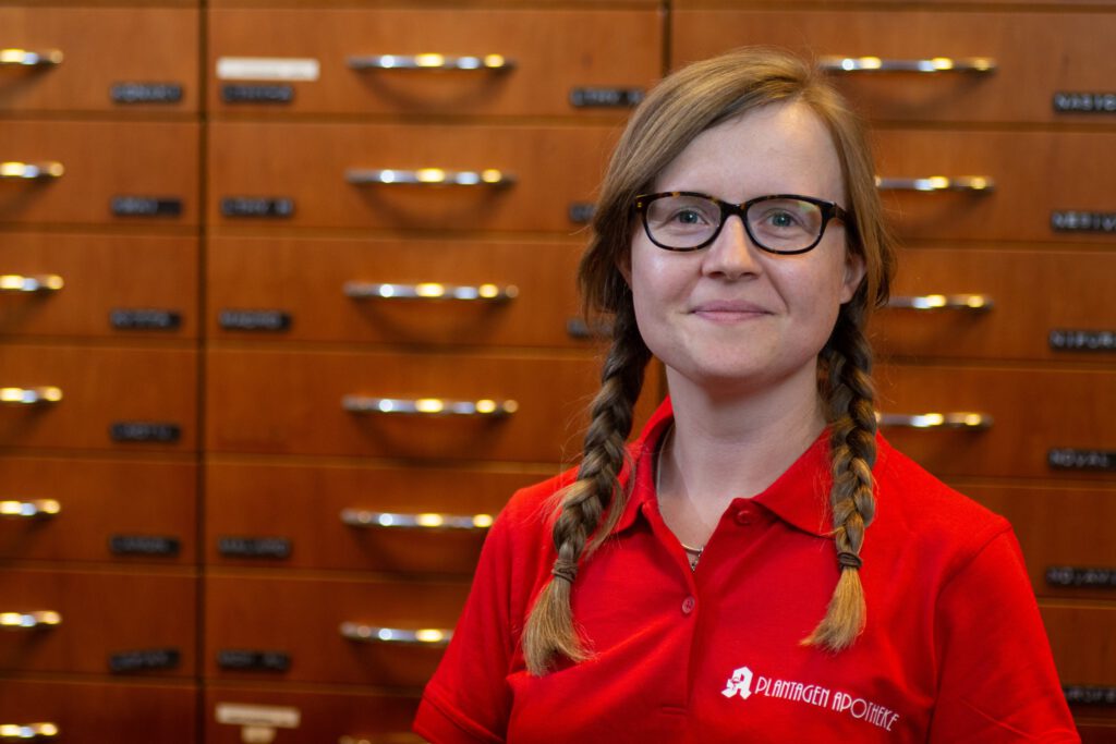 Das Bild zeigt ein Mitarbeiter-Porträt der PKA Veronika Krafft.